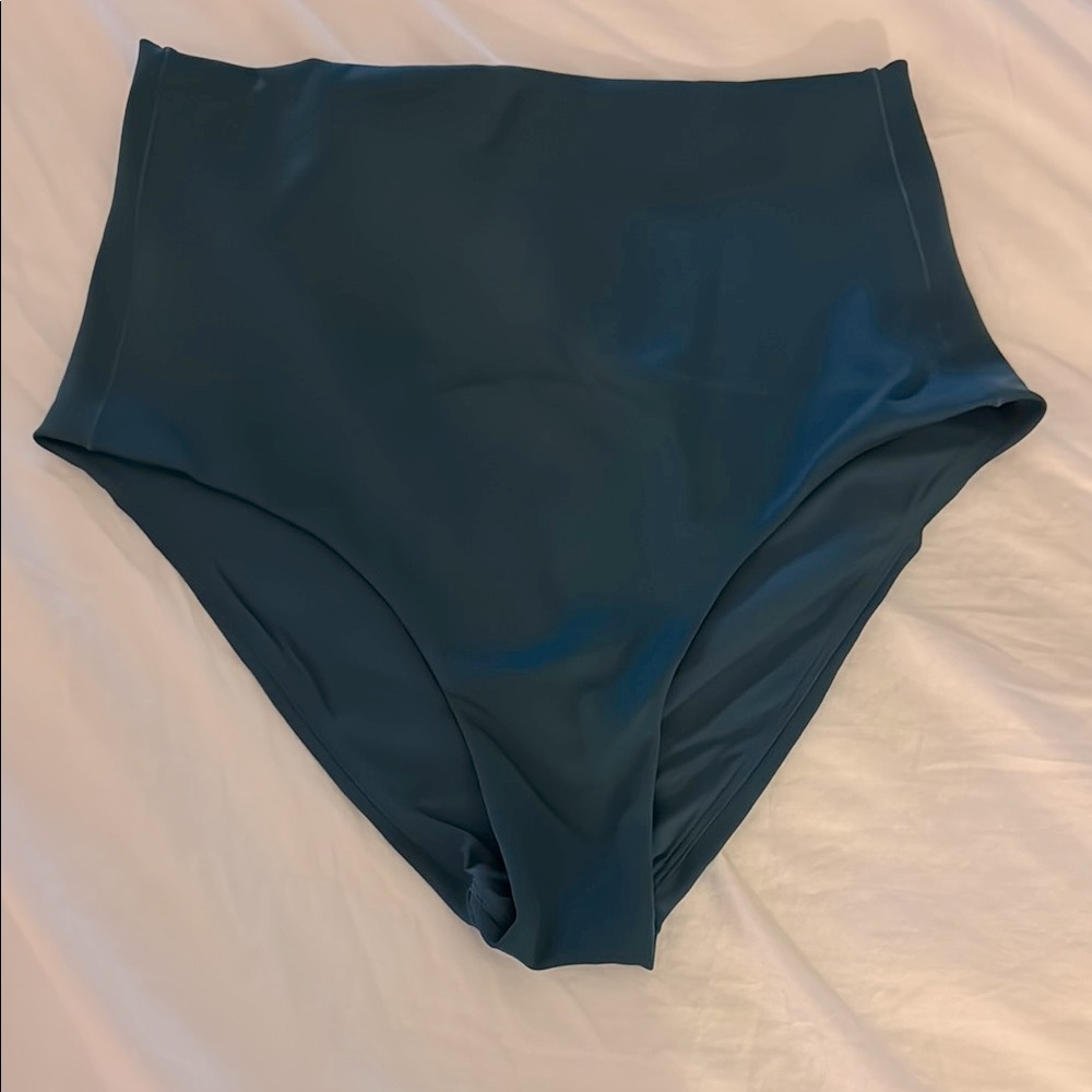 Left On Friday High Tide bottoms size XL in deep end (teal)